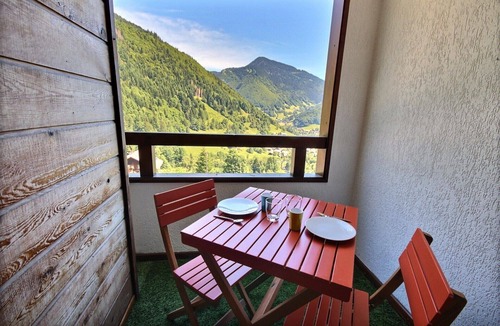 Saint-Jean-dʼAulps Apartment | DAILLE S16 - 5 PERS - SWIMMING POOL ACCESS - SAINT JEAN D'AULPS RESORT - NEAR MORZINE