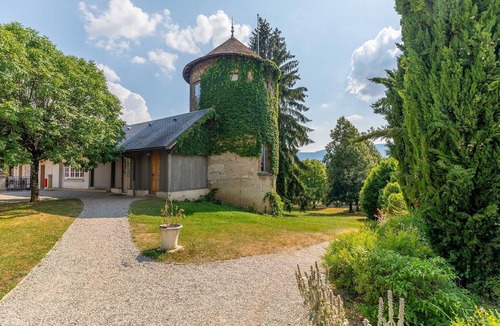Chambery Apartment | Dans Vignes, 10 Min de Chambéry, Piscine | Chateau