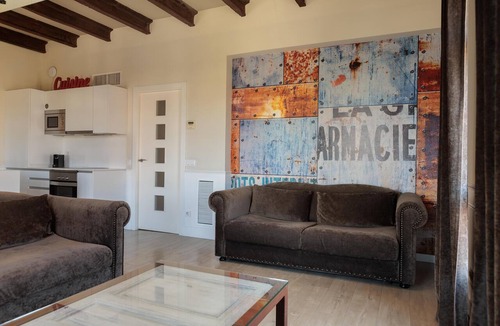 Esquerra de l'Eixample Apartment | Design and comfort in the center of Barcelona. Ideal for groups
