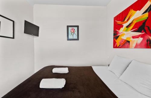 Roquebrune-Cap-Martin Apartment | Deux pièces front de mer avec parking