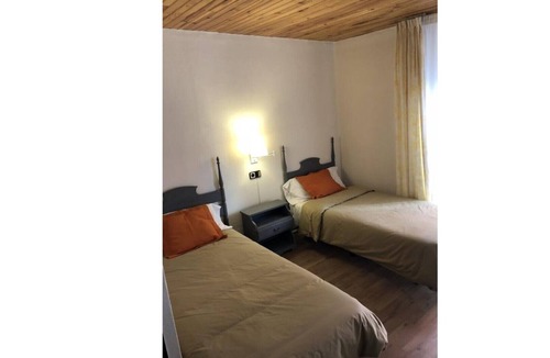 Puigcerda Bed & Breakfast | Di Verena - Two people (single beds) and private bathroom nr 36