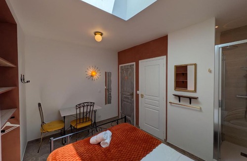 Vernier House | Dieu Bé Nice