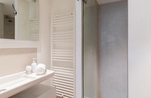Charpennes - Charmettes Apartment | DIFY Style - Charpennes