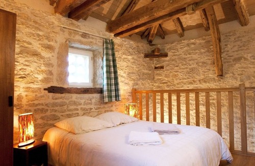 Septfonds House | Domaine de fangal 4* - 10p - dovecote+house, air-conditioned, private 25 m pool
