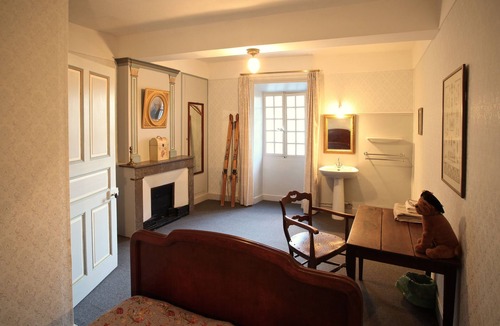 Saint-Laurent-du-Pape House | Domaine de l'Amiral