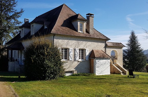 Lacave House | Domaine de Pech Marjac - large indoor swimming pool in the middle of the park