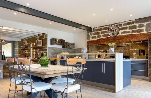 Velzic House | Domaine des 5M, Authenticity and Elegance in the heart of Cantal