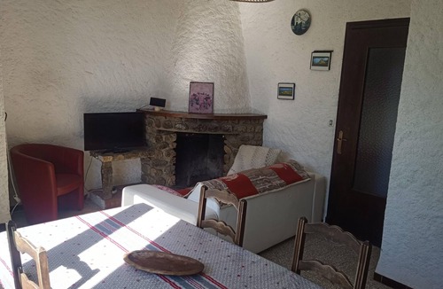 Saint-Genis House | Domaine Bisconte - ST-GENIS-DES-FONTAINES