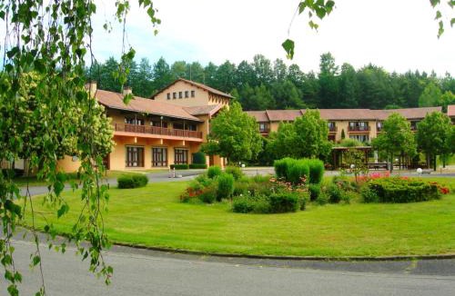 Maurs Resort | Domaine La Chataigneraie