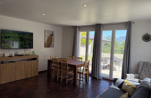 Berre-des-Alpes Apartment | Domaine Le Rocher d'Argent Appart dans domaine Swimming pool & Jacuzzi & Games room