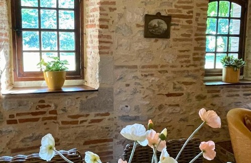 Puygaillard-de-Quercy Apartment | Domaine Rauly