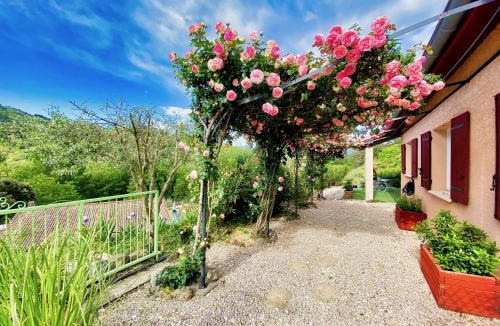 Vals-les-Bains Bed & Breakfast | DOUCE QUIETUDE chambre d'hôtes