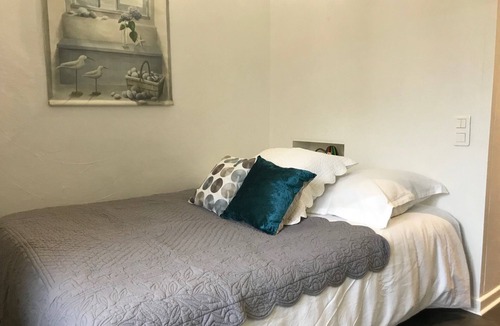 Aix-les-Bains City Center Apartment | Downtown apartment ideal for curists. rated 1 star.
