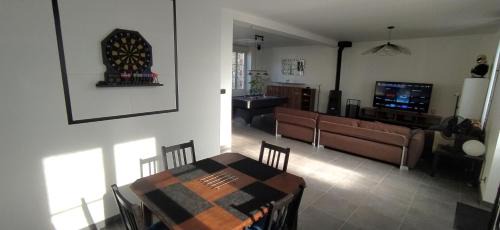 Chamouille House | DS Harmothe