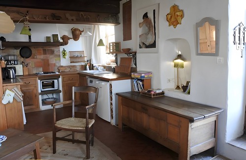 La Begude-de-Mazenc Apartment | 'Du Bas' Apartment with Mountain View, Private Garden and Wi-Fi