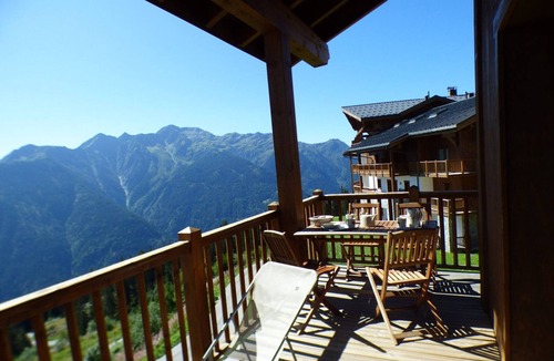 Bisanne 1500 Apartment | Duplex 4-room with indoor pool, parking, 8 people, near Les Saisies