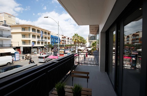 Platja d'Aro Apartment | Duplex Apartment with city view