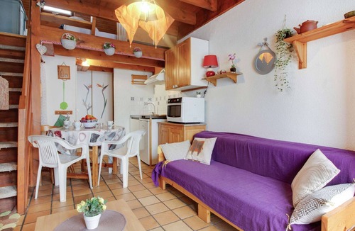 Viella Apartment | Duplex chalet for 4 with fireplace and parking - Viella