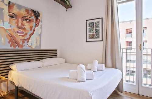 Gothic Quarter Apartment | Duplex en Las Ramblas: tu refugio en BCN