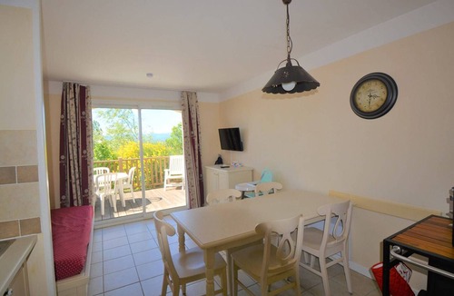 Rouret House | Duplex for 6 with Private Terrace in Grospierres