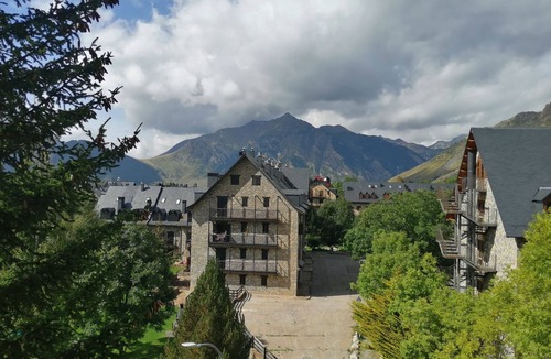 Pla de l'Ermita Apartment | Duplex Muntanyó 2 mit Balkon und Blick auf den Berg Vall de Boí by Interhome