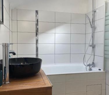 Aurillac Apartment | Duplex T4 centre historique
