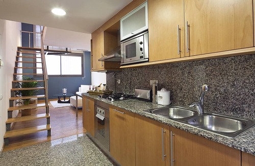 El Putget i Farro Apartment | Duplex with 3 habit 6 pax near the Teknon with access to pool - Free WiFi