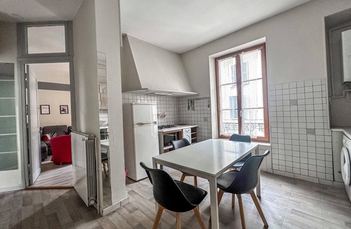 Quartier Chorier-Berriat Apartment | #EA | The Red Dormoy 🍓
