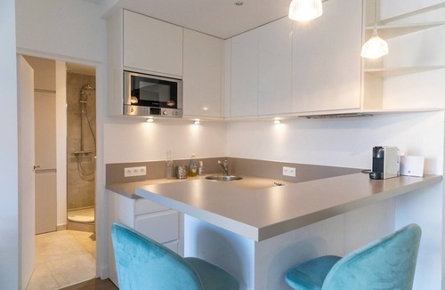 7th Arrondissement Apartment | Eiffel Tower Amélie Residence