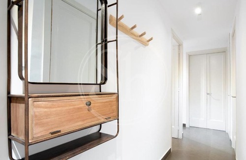L'Antiga Esquerra de l'Eixample Apartment | Eixample Hospital Clinic apartment