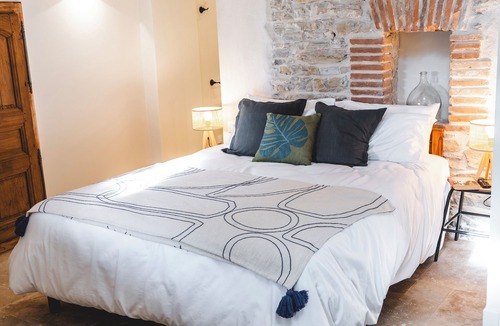 Saint-Julien-les-Rosiers Other | Elegant & Spacious 10-bedroom cottage w/AC, WiFi, Tennis, Pool and Spa ★