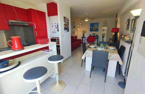 La Cote Radieuse Apartment | Elegant 1-Bedroom Apartment in Canet-Plage - Parking Included