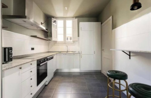 Dreta de l'Eixample Apartment | Elegant 4-Bedroom Residence in the Heart of Barcelona