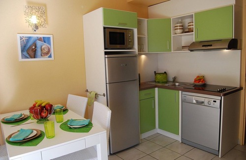 Saint-Cyprien Plage Cottage | Elegant Catalan Coast Duplex for 6