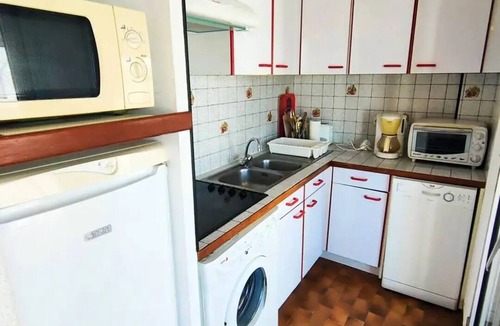Le Port Apartment | Elegant Three-Bedroom Apartment with Air Conditioning, Terrace, and Parking in a Residential Complex in Le Port 6CPORT18