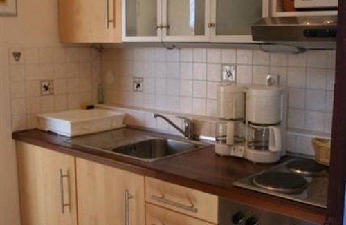 Le Barcares Apartment | Elevated Ground Floor Apartment, 3 Rooms, 6 Sleeps, Pool, Terrace, Parking, Sports Facilities