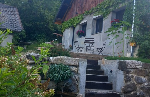 Leschaux House | Encien Petit Atelier Rénover a15 Minute du lac d Annecy et à Côté de Sentiers