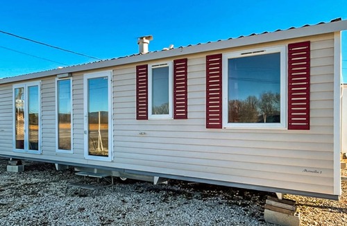 Saint-Privat-des-Vieux House | Enjoy a relaxing break close to nature in this mobile home.