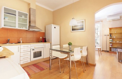 L'Antiga Esquerra de l'Eixample Apartment | ENRIQUE GRANADOS 2 PAX BARCELONA