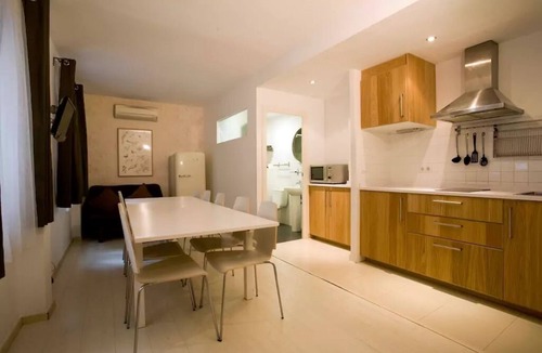 Barceloneta House | Entire house in Outstanding location close to the City Center & Beach