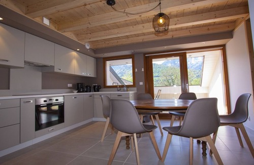 Faverges-Seythenex Apartment | ENTRE LAC ET MONTAGNES:La Sambuy