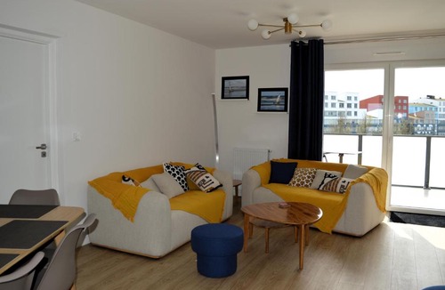 Courseulles-sur-Mer Apartment | Entre Plage et Ports, Le 49 - avec balcon 4 étoiles