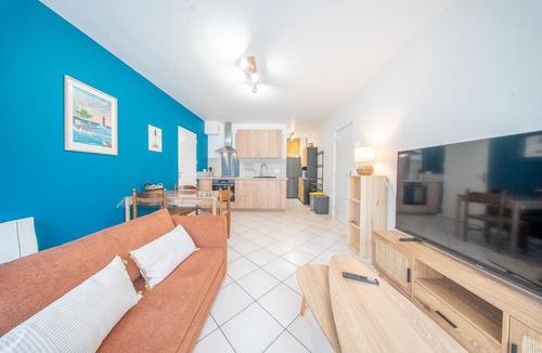 Pont-l'Abbe Apartment | Escale moderne au cœur du Pays Bigouden