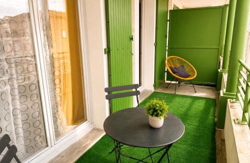 Montrejeau Apartment | Escapade confortable proche Pyrénées - Terrasse & Parking privé