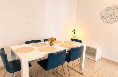 Montrejeau Apartment | Escapade confortable proche Pyrénées - Terrasse & Parking privé