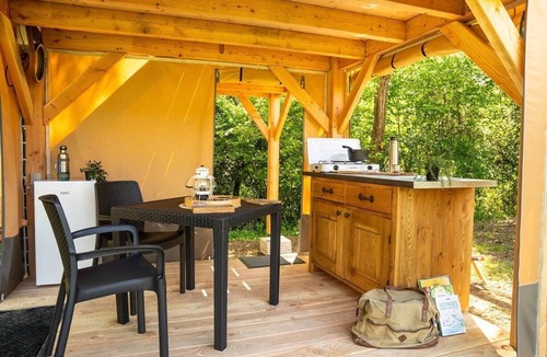 Urt House | Escapade nature - Tente baroudeur - Camping avec piscine