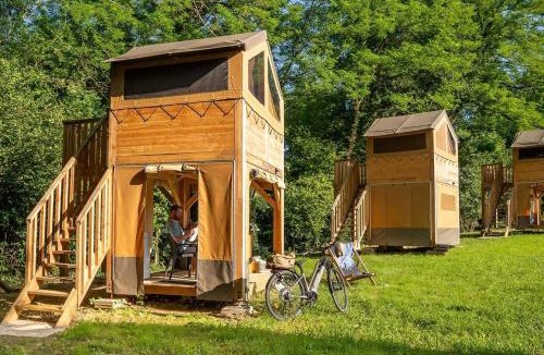 Urt Other | Escapade nature - Tente baroudeur - Camping avec piscine