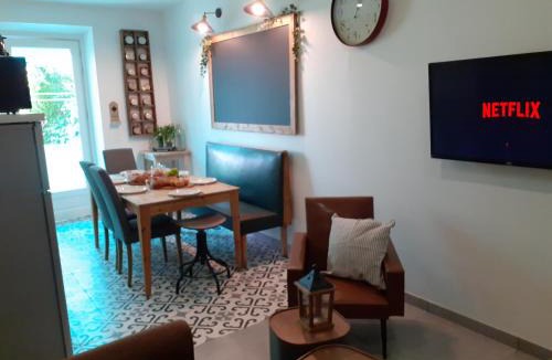 Quartier Exposition-Bajatiere Apartment | Esprit Bistrot/Rent4night Grenoble