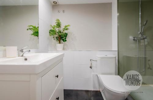 Malasana Apartment | Estilo y amplitud para 9 en San Vicente Ferrer E2