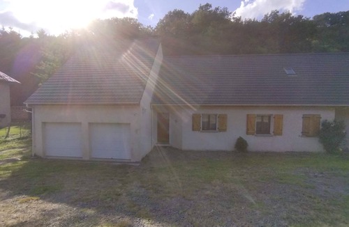 Saint-Pierre-Colamine House | Estolive House